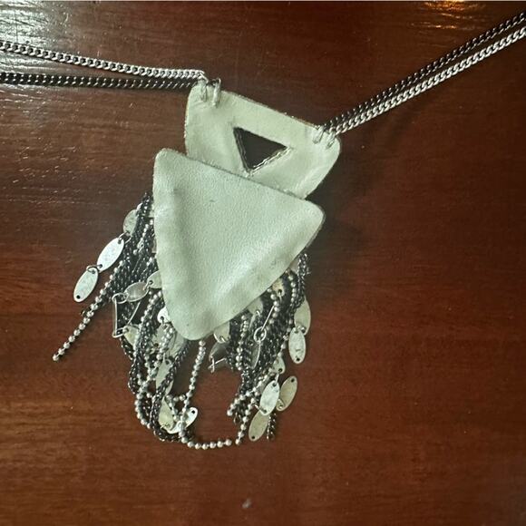 Stella & Dot Chiara Pendant Necklace Coastal Cowgirl Silver Fringe White Leather - Picture 8 of 11